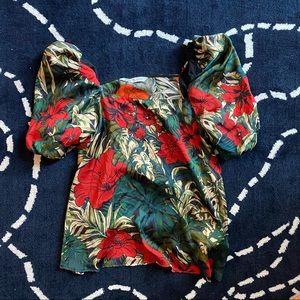 Floral top with puffy sleeves